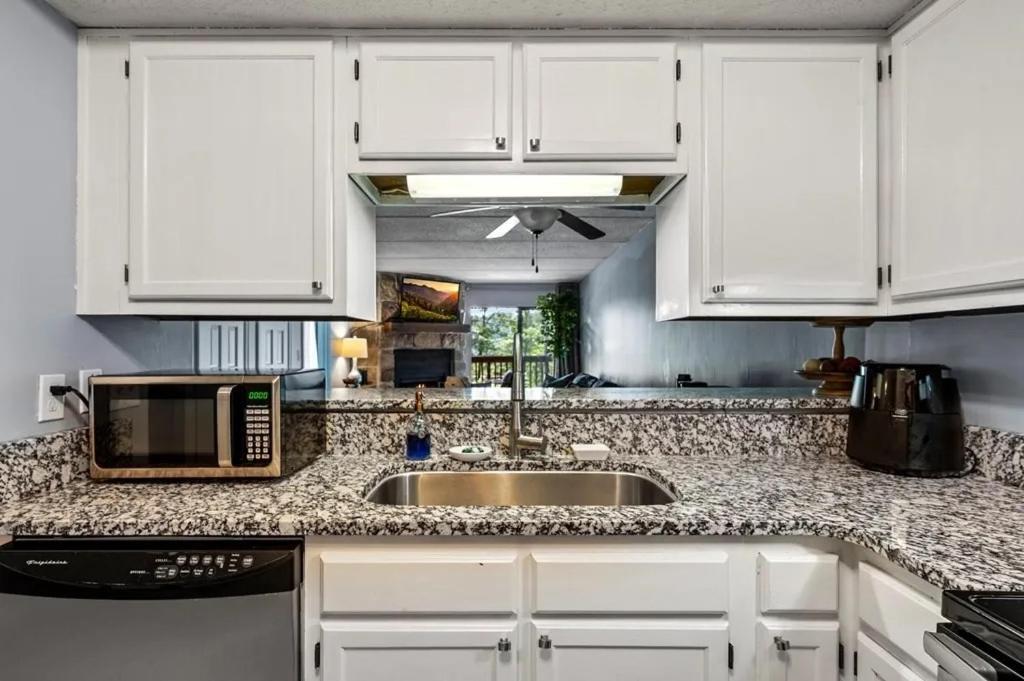 Views & Fireplace - Minutes To Gburg And Ober - Condo Gatlinburg Exterior foto